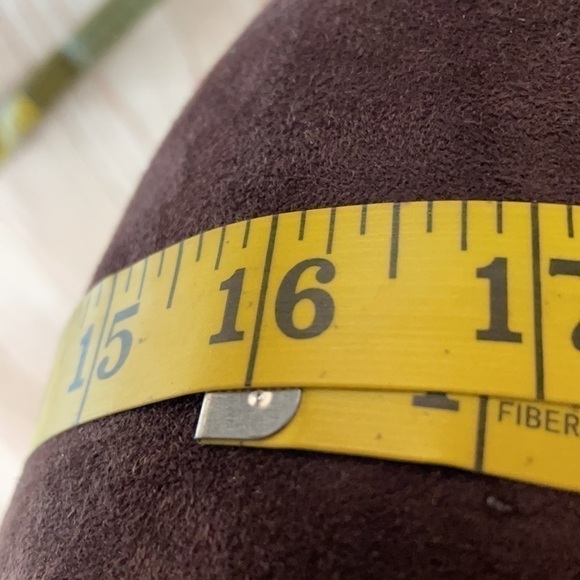 Henry Beguelin Tall Suede Boots w Curved Stitching Up Tassel Sides Flattering - Picture 9 of 10